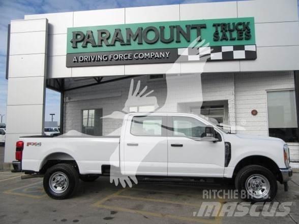 Ford F350 Építőipar - Egyebek