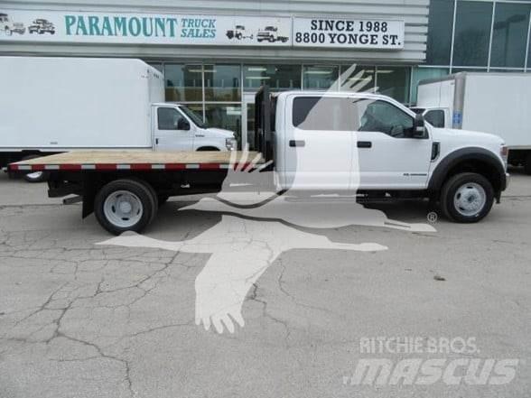 Ford F550 Platós / Ponyvás teherautók