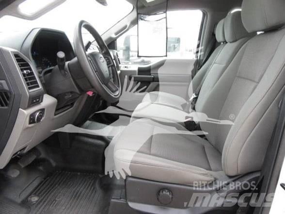 Ford F550 Építőipar - Egyebek