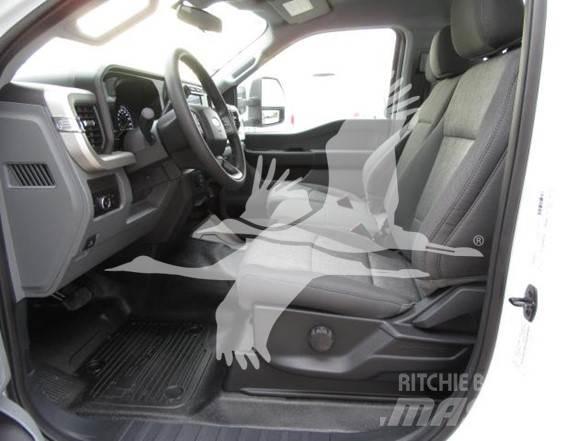 Ford F550 Építőipar - Egyebek
