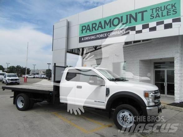 Ford F550 Platós / Ponyvás teherautók