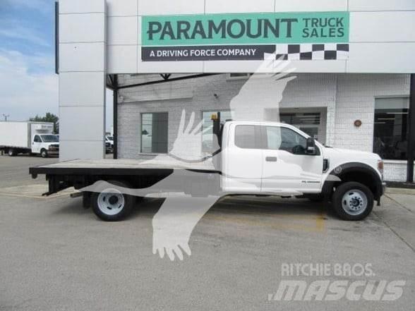 Ford F550 Platós / Ponyvás teherautók