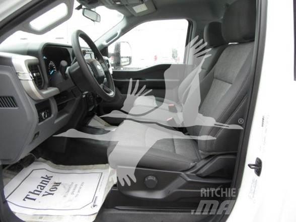 Ford F550 Építőipar - Egyebek