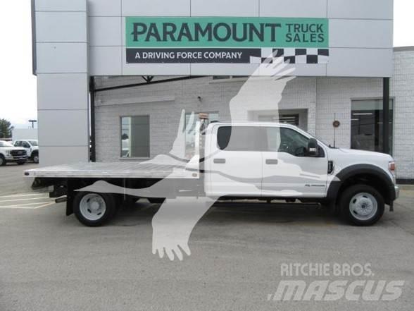 Ford F550 Platós / Ponyvás teherautók