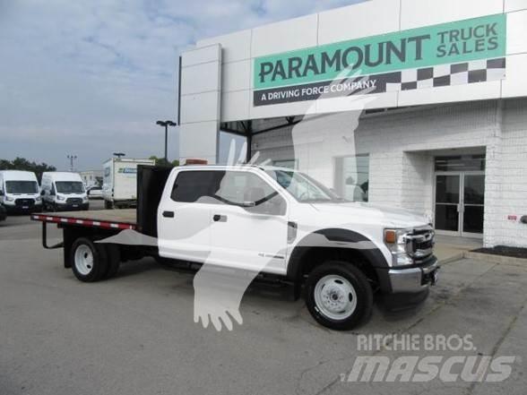 Ford F550 Platós / Ponyvás teherautók