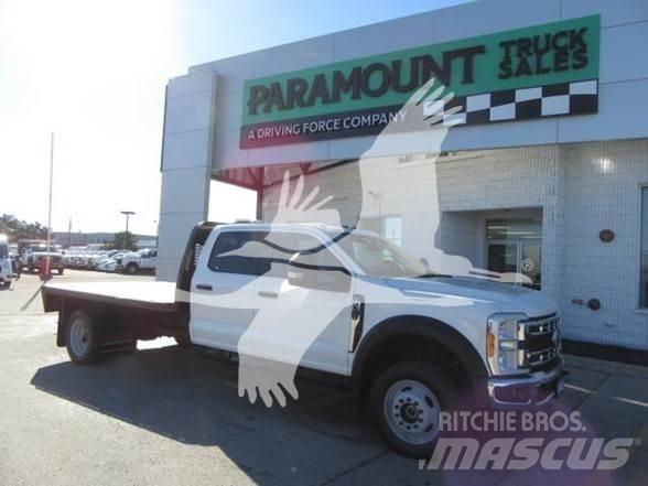 Ford F550 Platós / Ponyvás teherautók