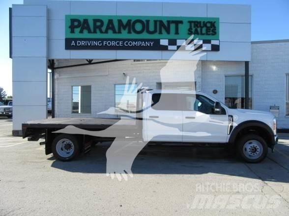 Ford F550 Platós / Ponyvás teherautók