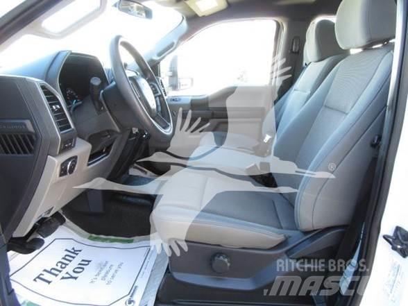 Ford F550 Billenő teherautók