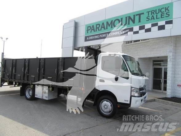 Hino 195 Platós / Ponyvás teherautók