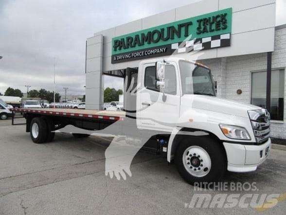 Hino L7 Platós / Ponyvás teherautók