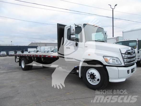 Hino L7 Platós / Ponyvás teherautók