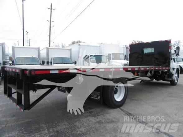 Hino L7 Platós / Ponyvás teherautók