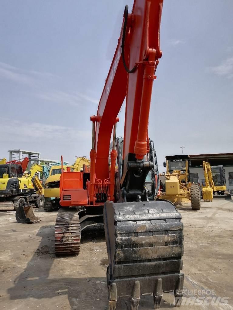 Hitachi EX 120 -3 Lánctalpas kotrók