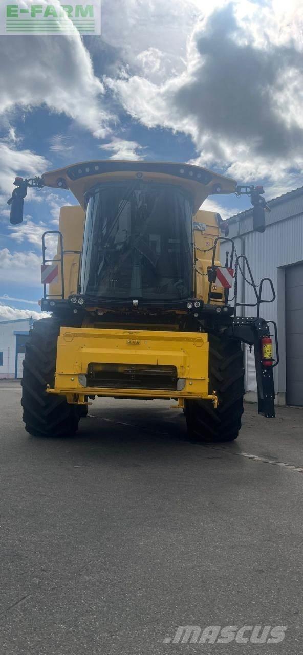 New Holland CX7.80 Kombájnok