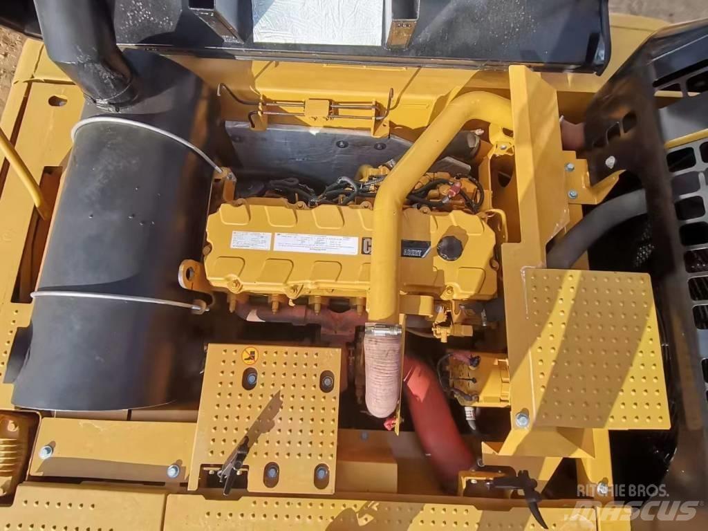 CAT 340 D L Lánctalpas kotrók