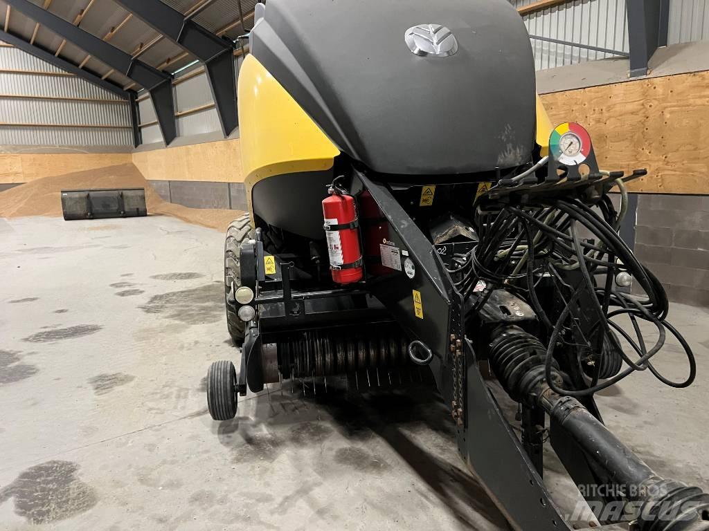 New Holland BB 890 Szögletes bálázók