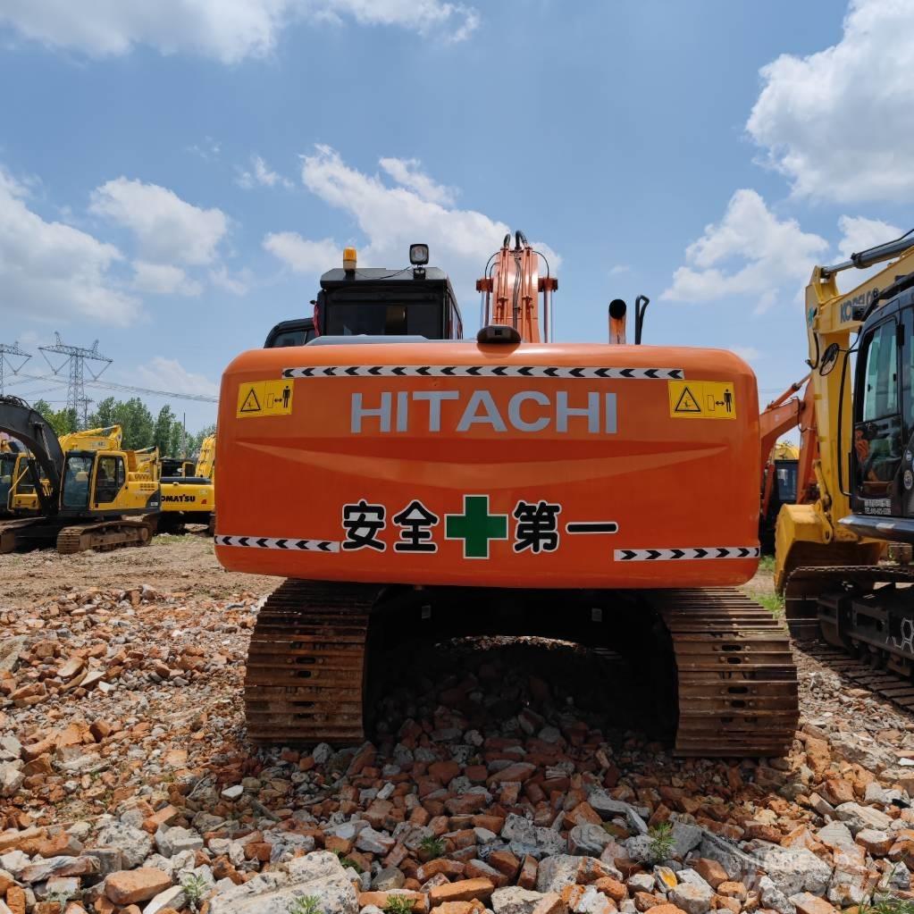 Hitachi ZX 200 Lánctalpas kotrók