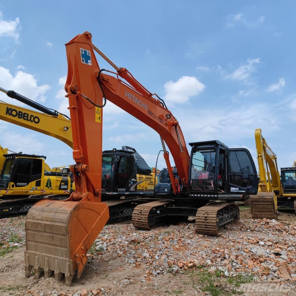 Hitachi ZX 200 Lánctalpas kotrók