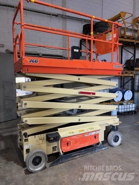 JLG ES3246 Ollós emelők