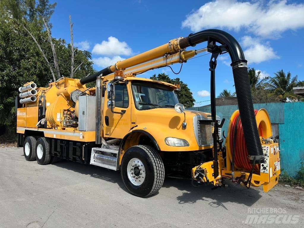Freightliner M2 Vákuum teherautok