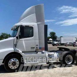 Volvo VNL 64T200 Nyergesvontatók