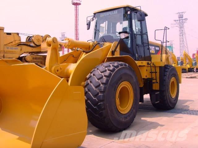 CAT 966H Gumikerekes homlokrakodók