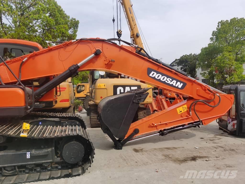 Doosan DX 225 LC-9C Lánctalpas kotrók