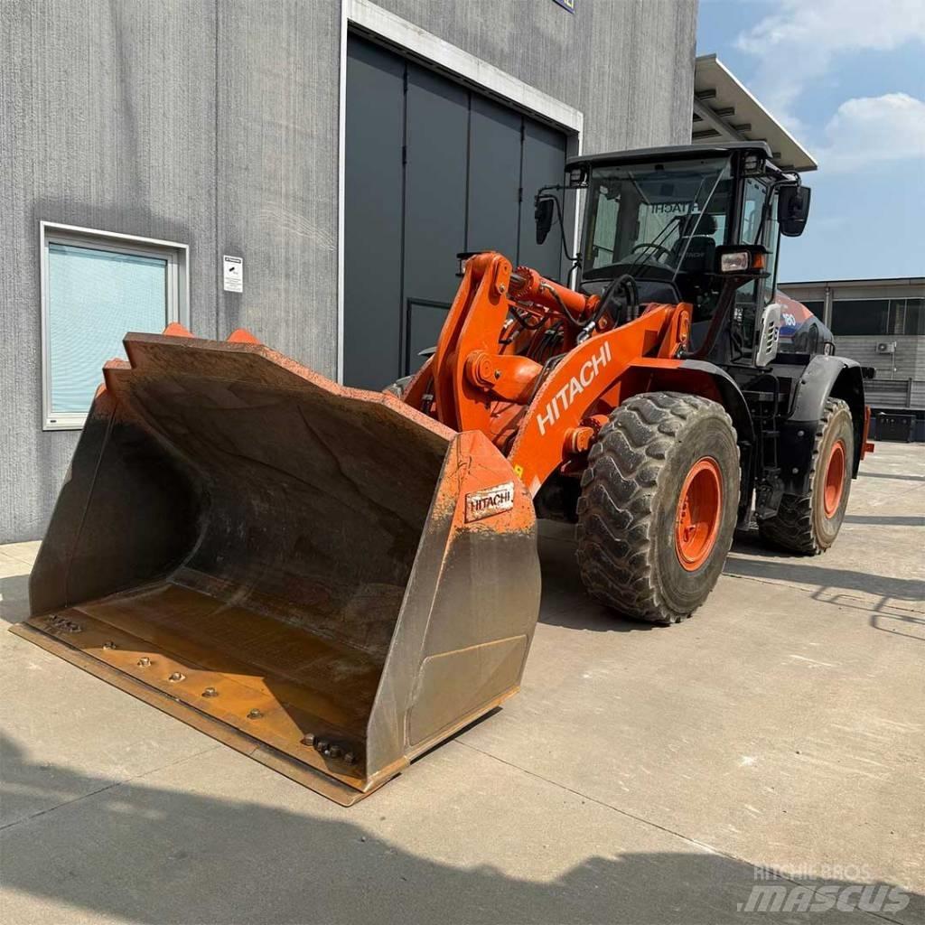 Hitachi ZW180-6 Gumikerekes homlokrakodók