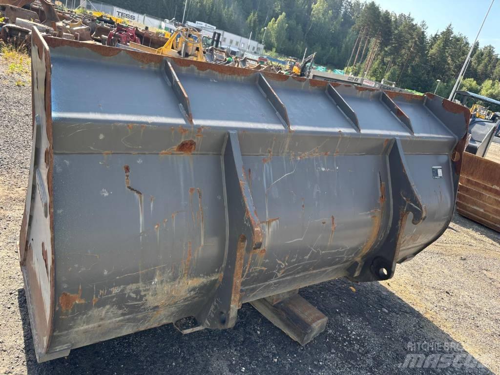 Volvo L 30 GS Gumikerekes homlokrakodók