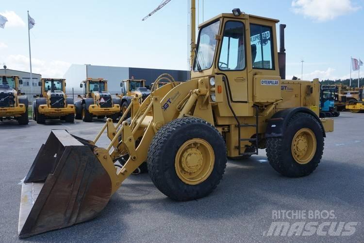 CAT 920 Gumikerekes homlokrakodók