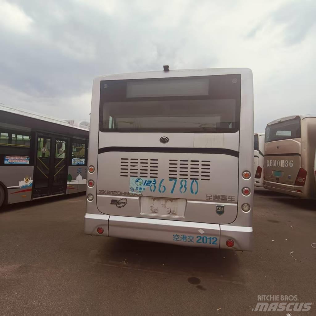 Yutong ZK6120DHNGAA Városi buszok