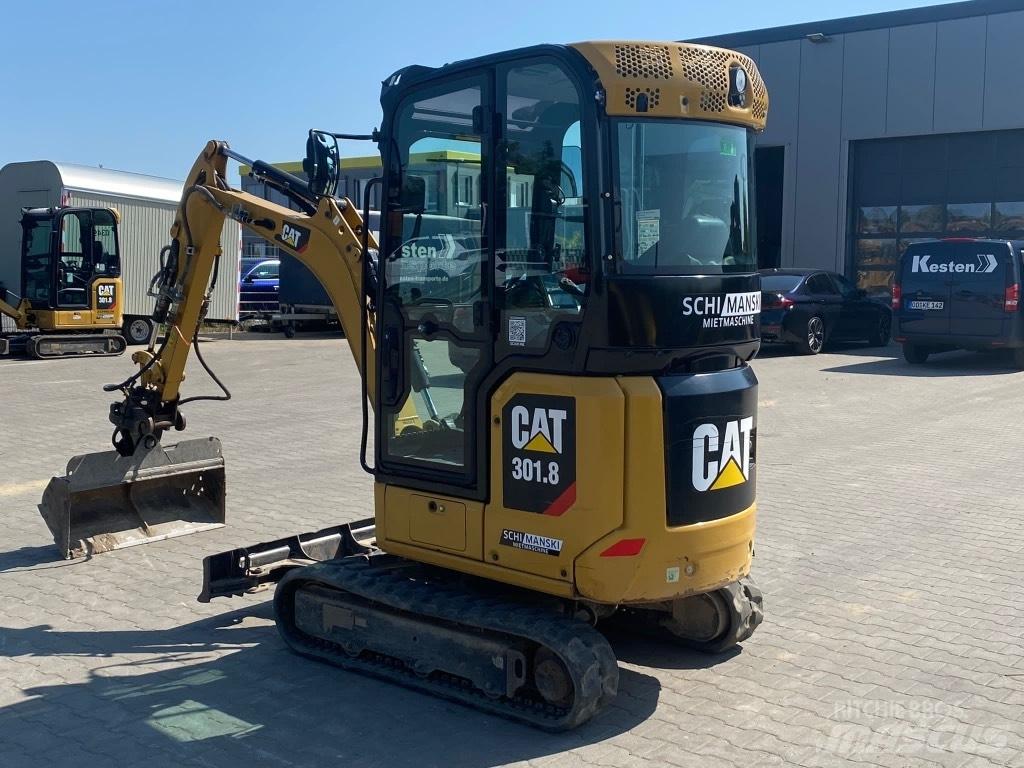 CAT 301.8 Mini kotrók < 7t