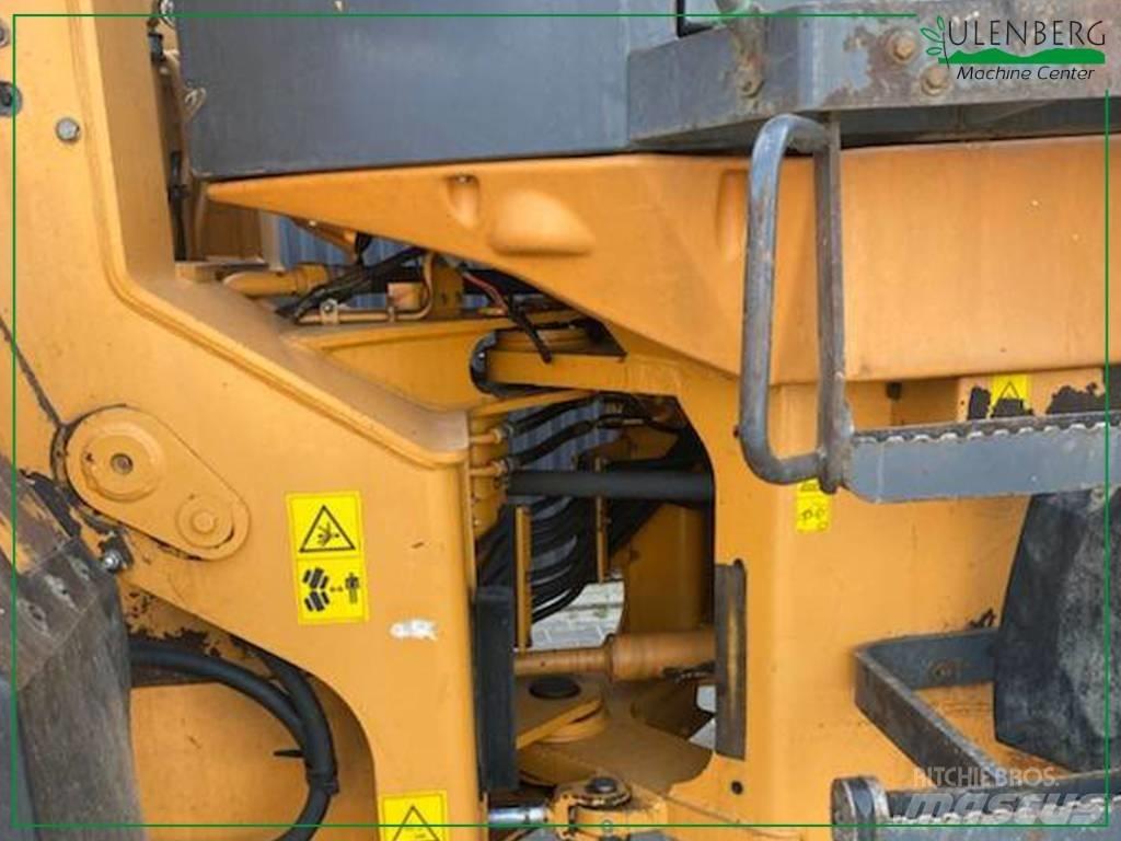 CASE 621 C Gumikerekes homlokrakodók