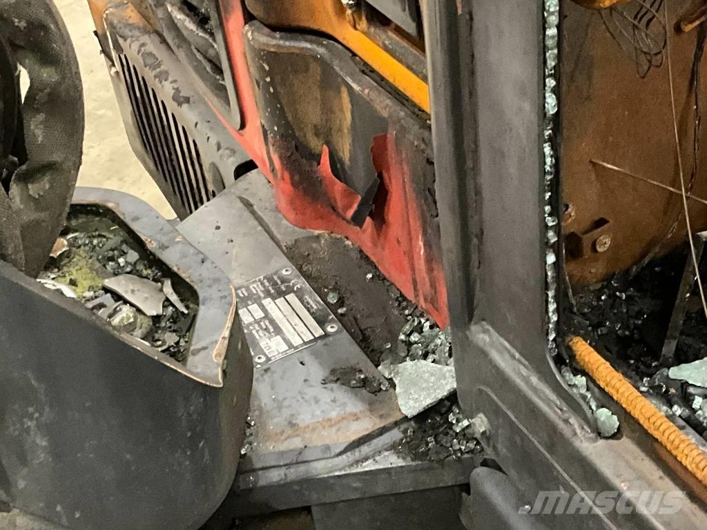 Doosan DX 85 R Közepes (midi) kotrók 7 t - 12 t