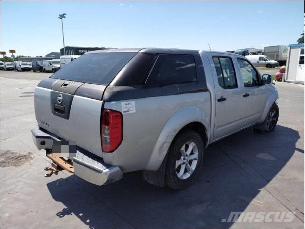 Nissan Navara 1 Kis teherszállító/Platós kocsi