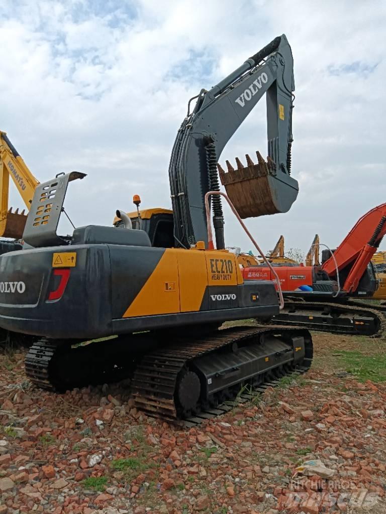 Volvo EC 240 Lánctalpas kotrók