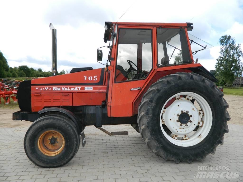 Valmet 705 Traktorok