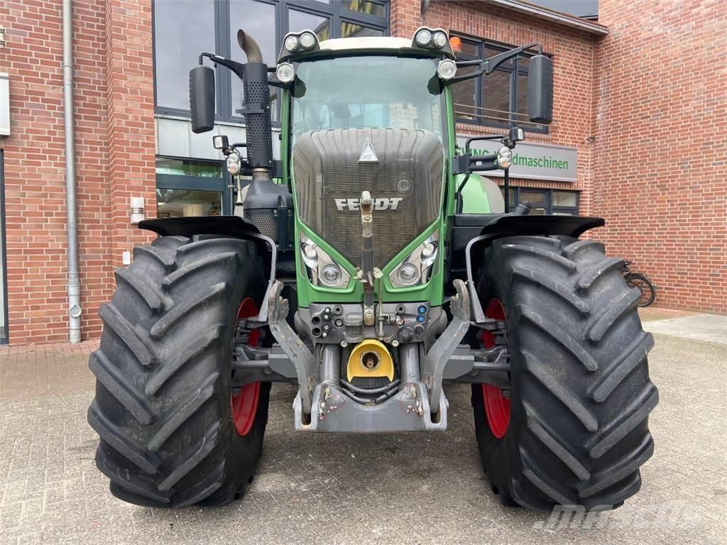 Fendt 828 Vario Traktorok