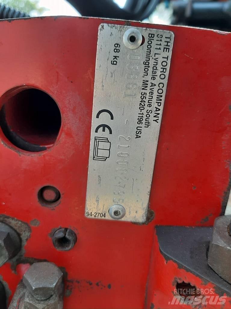 Toro 6700-D Ráülős fűnyírók