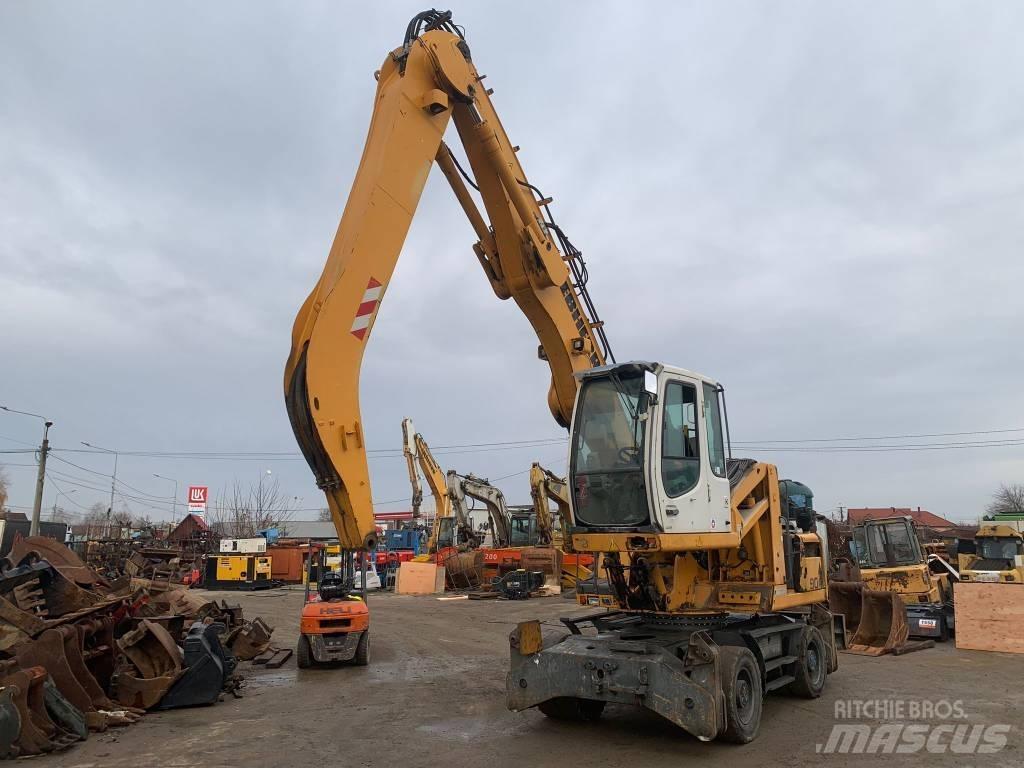 Liebherr A 904 C Gumikerekes kotrók