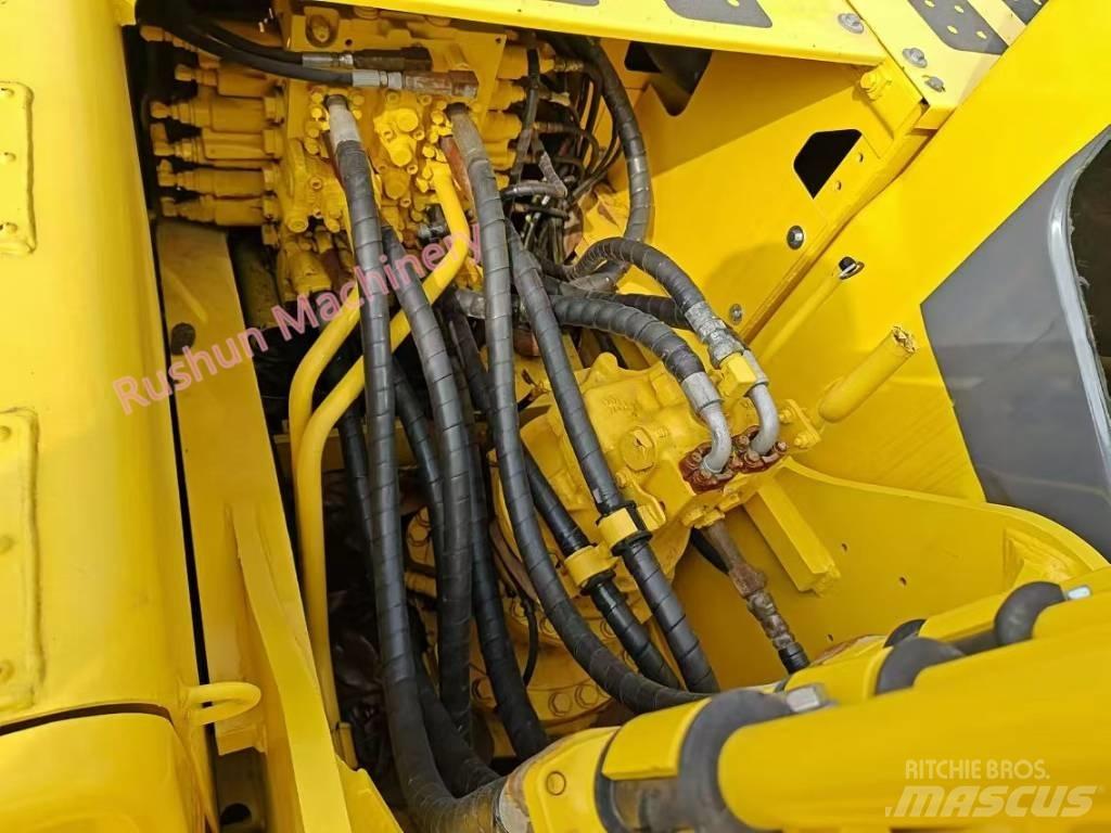 Komatsu PC 220-8 Lánctalpas kotrók