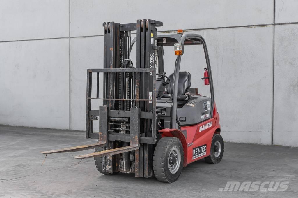 Manitou MI 25 D Dízel targoncák