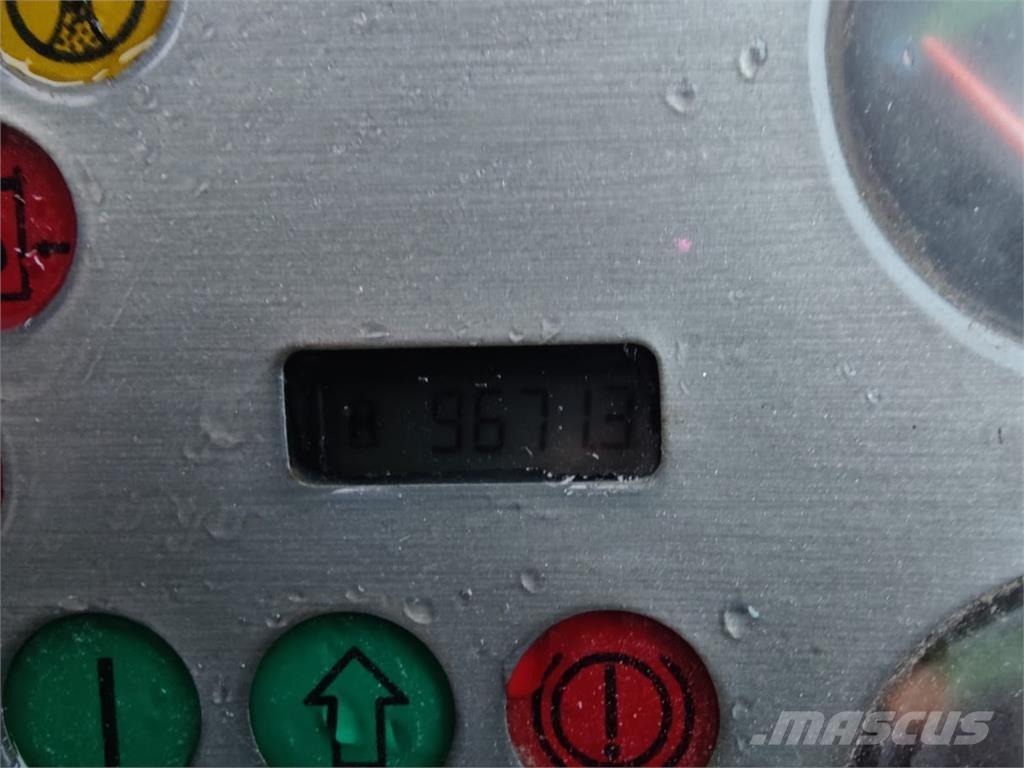 Terex 110W Gumikerekes kotrók