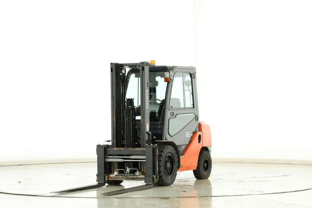 Toyota 02-8-FDF-30 Dízel targoncák