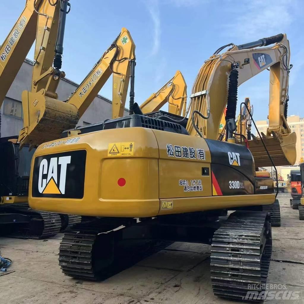 CAT 330 D L Lánctalpas kotrók