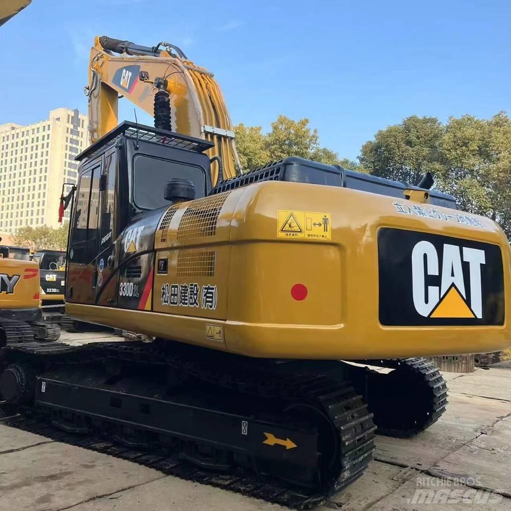 CAT 330 D L Lánctalpas kotrók