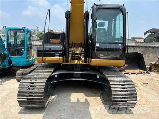 CAT 320 D Lánctalpas kotrók