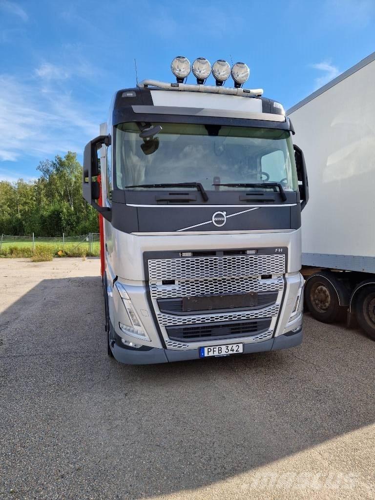 Volvo FH 13 460TC Platós / Ponyvás teherautók