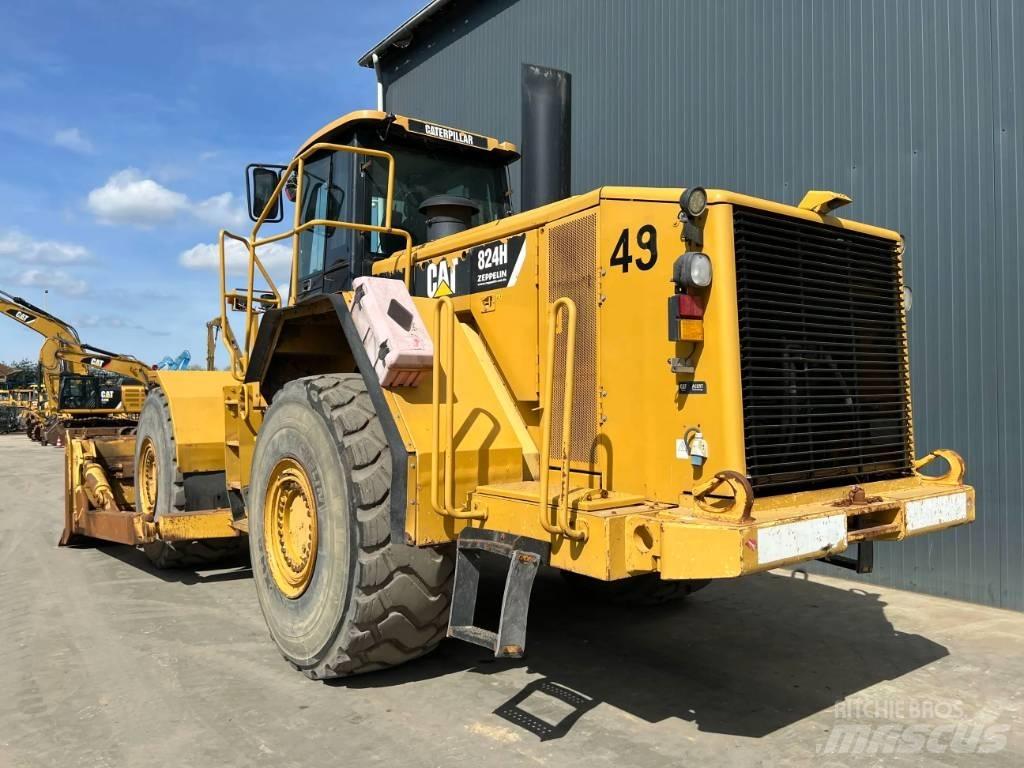 CAT 824H gumikerekes dózer