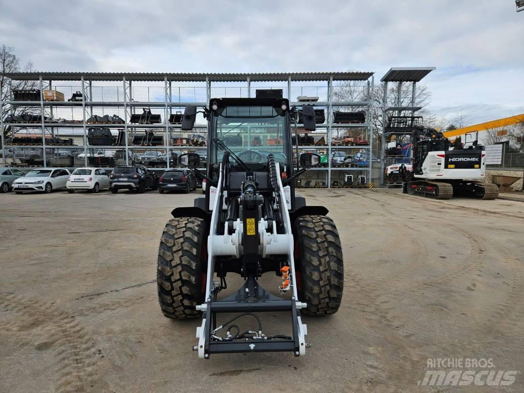 Bobcat L 85 Gumikerekes homlokrakodók